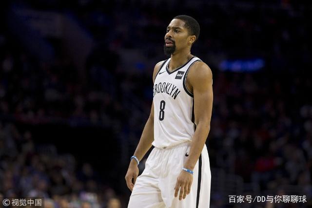 美记：塔图姆身边的人告诉我，他在努力争取本赛季复出