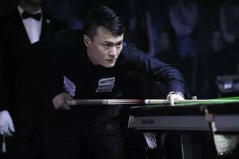 沪媒：莱昂纳多很可能因伤缺战柔佛，加布里埃尔也大概率缺席